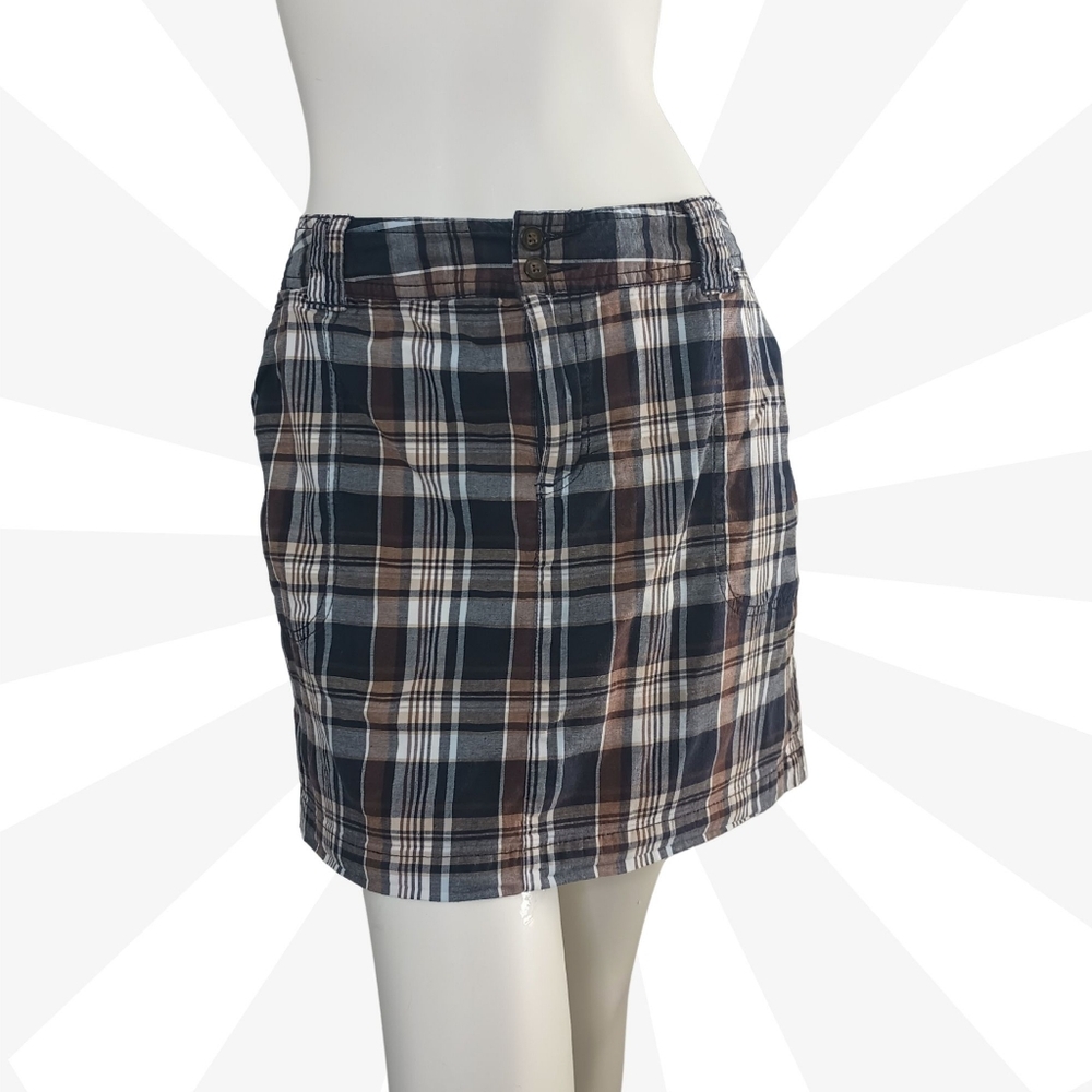 St Johns Bay Skort Size 10 Multicolor Plaid Stretch Pockets Layered Zip Button